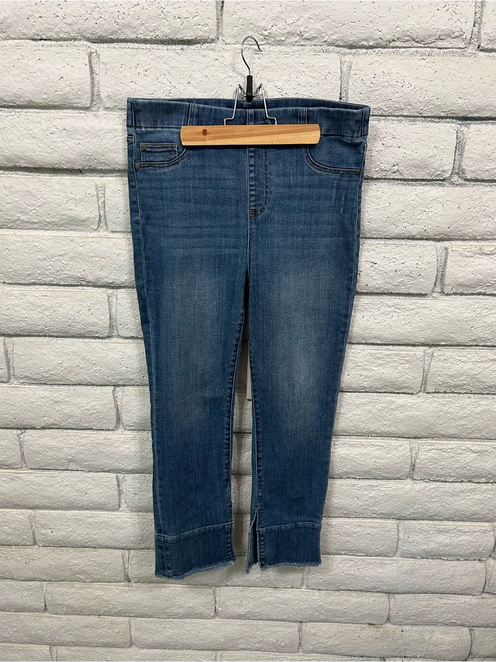 Liverpool Mid-Blue Ankle Split-Hem Jeans